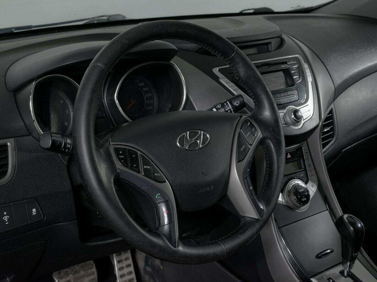 Hyundai Elantra, 2012 - Фото №13