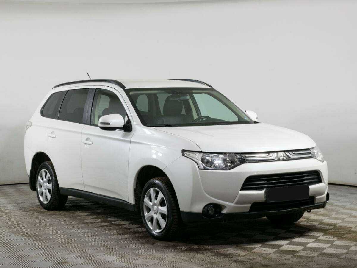 Mitsubishi Outlander, 2013 - Фото №2