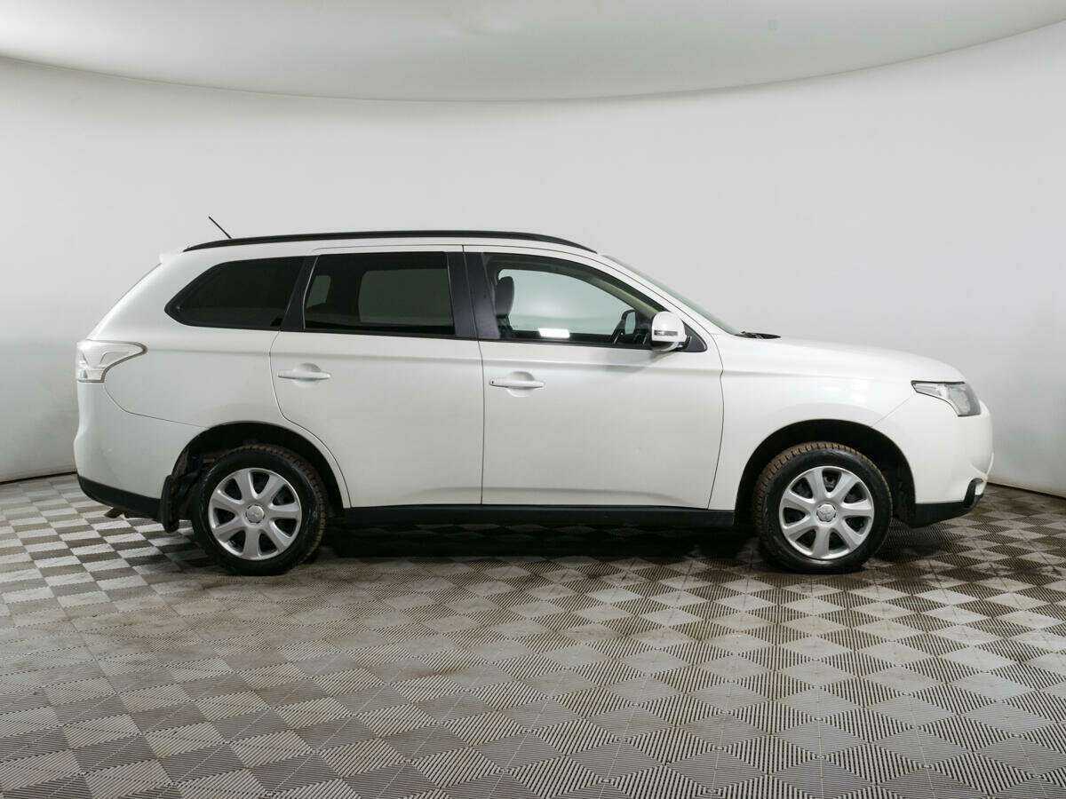 Mitsubishi Outlander, 2013 - Фото №3