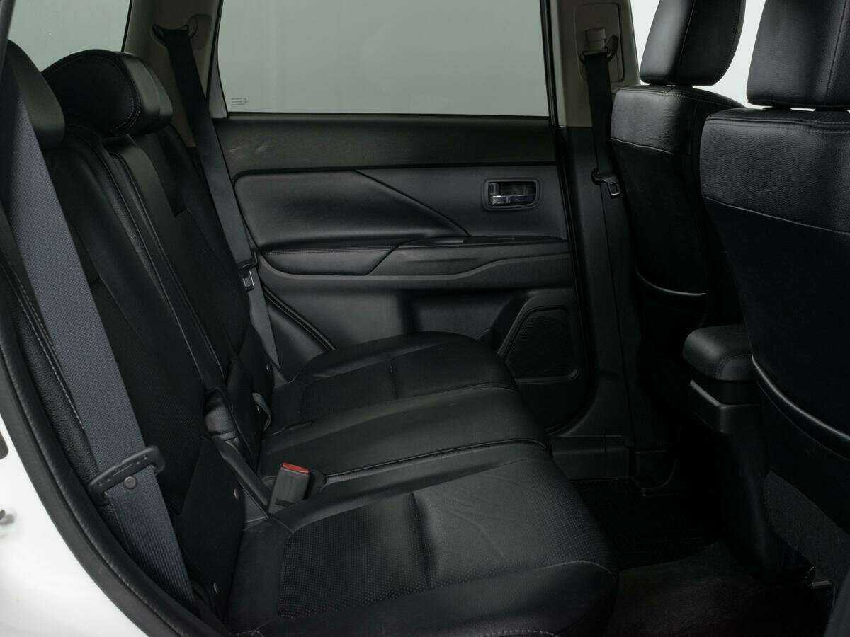 Mitsubishi Outlander, 2013 - Фото №10