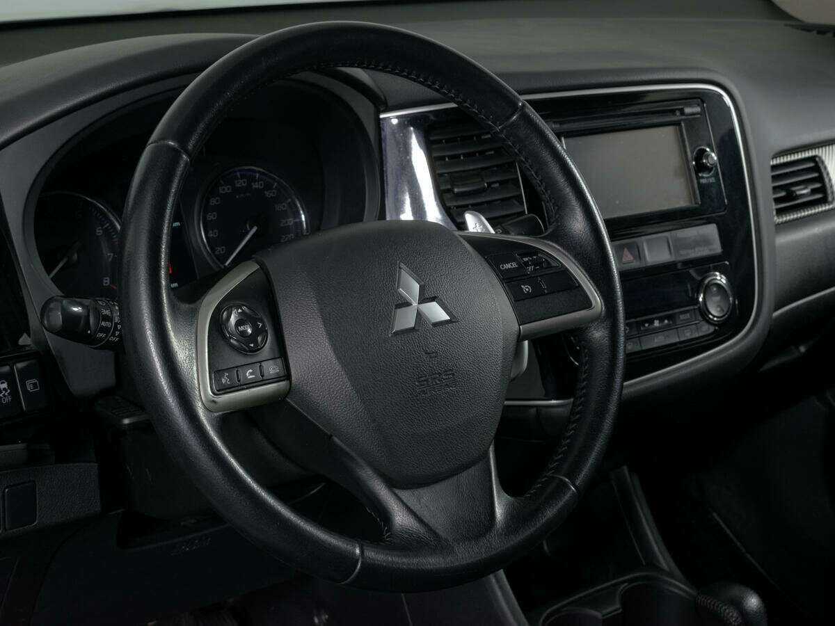Mitsubishi Outlander, 2013 - Фото №12