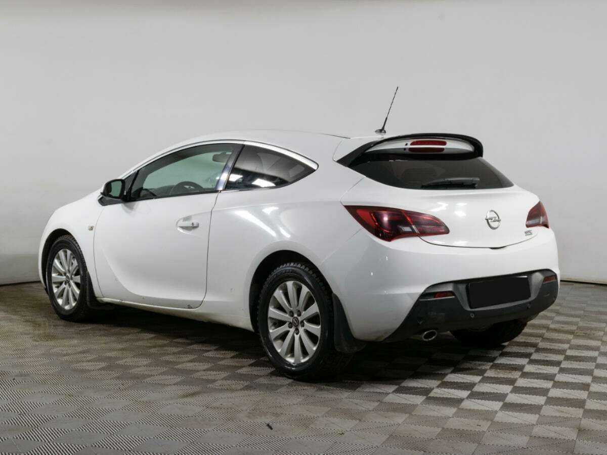 Opel Astra GTC, 2012 - Фото №6