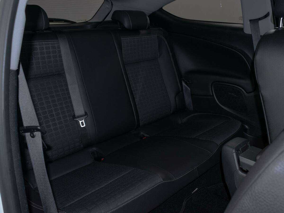 Opel Astra GTC, 2012 - Фото №11