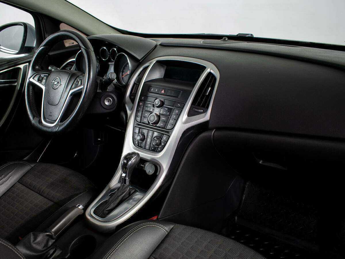Opel Astra, 2012 - Фото №8