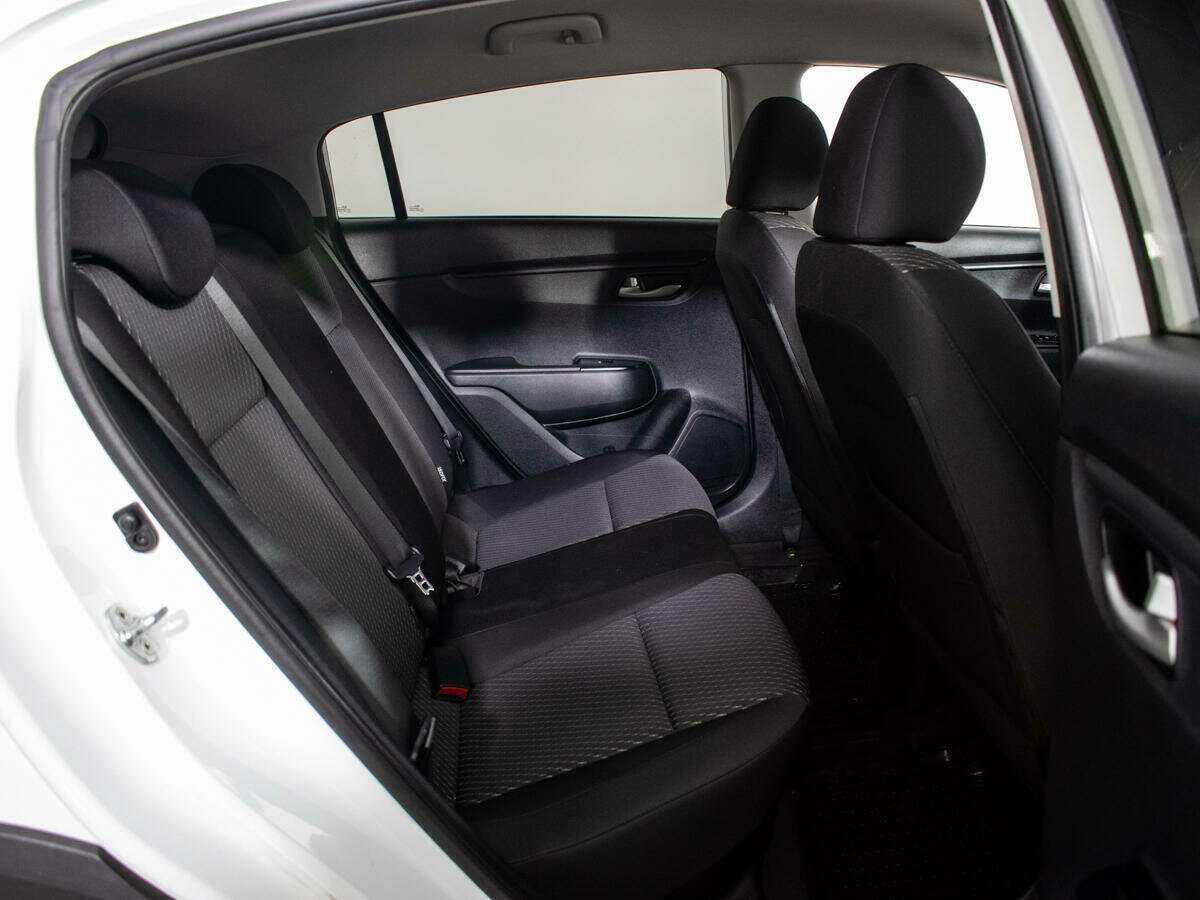 Kia Rio X-Line, 2018 - Фото №6