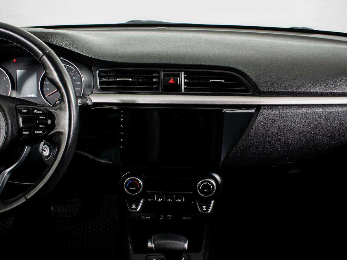 Kia Rio X-Line, 2020 - Фото №10