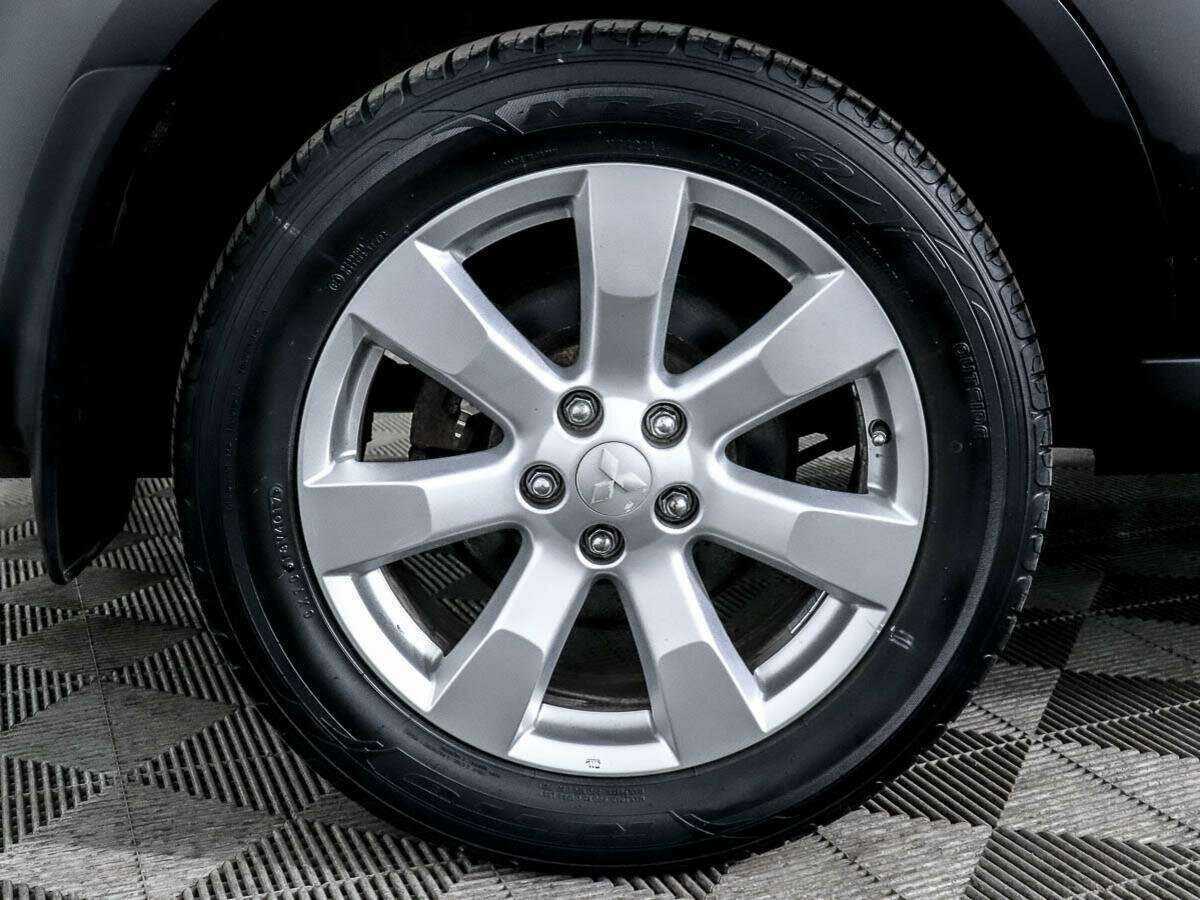 Mitsubishi Outlander, 2012 - Фото №13