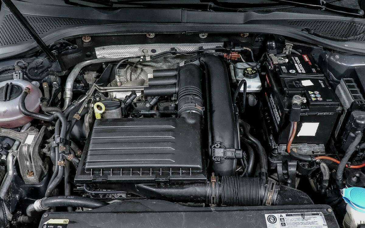 Volkswagen Golf, 2014 - Фото №14