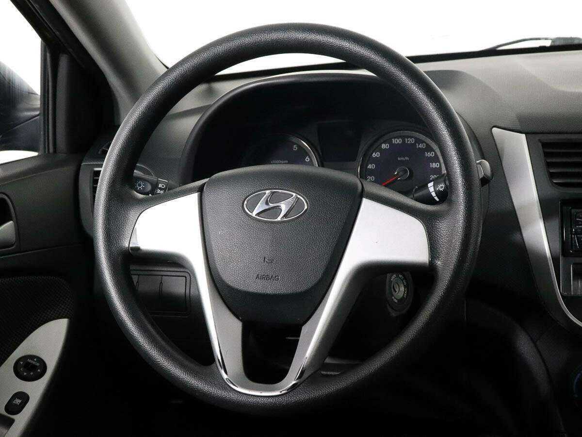 Hyundai Solaris, 2012 - Фото №11