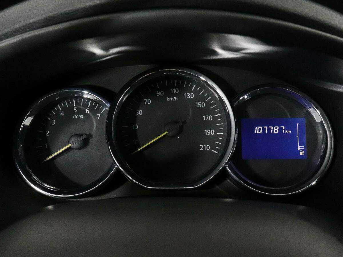 Renault Logan, 2018 - Фото №8