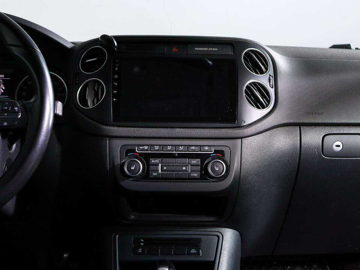 Volkswagen Tiguan, 2012 - Фото №12