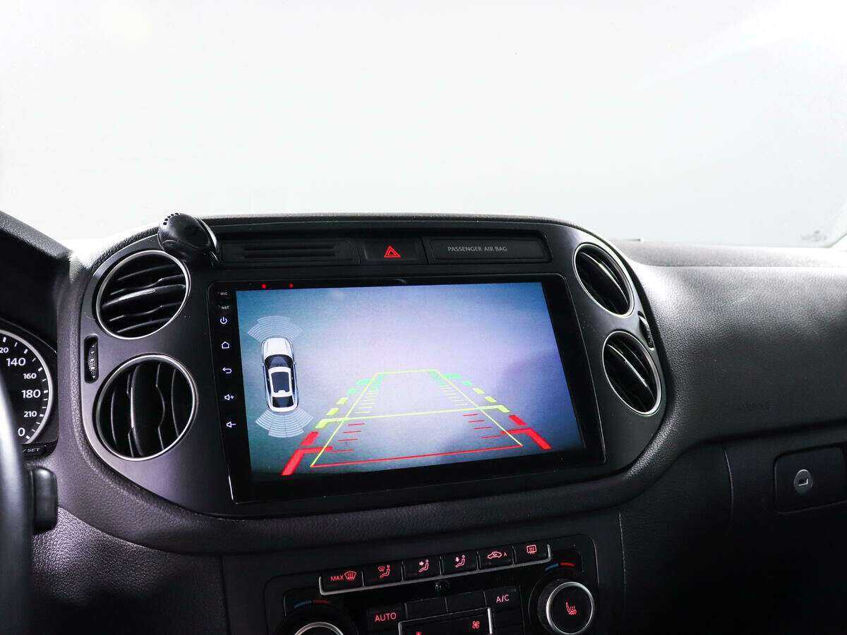 Volkswagen Tiguan, 2012 - Фото №16