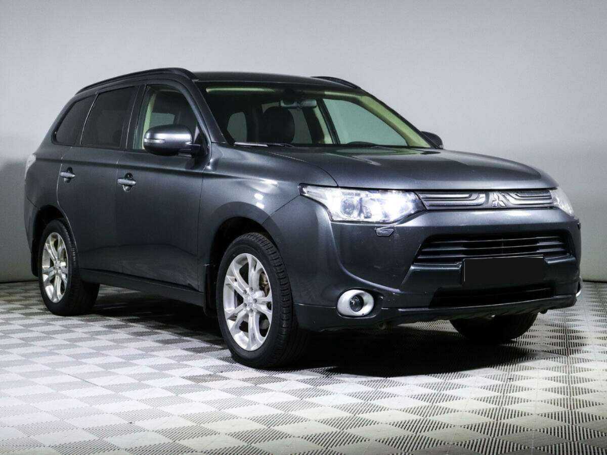 Mitsubishi Outlander, 2013 - Фото №2