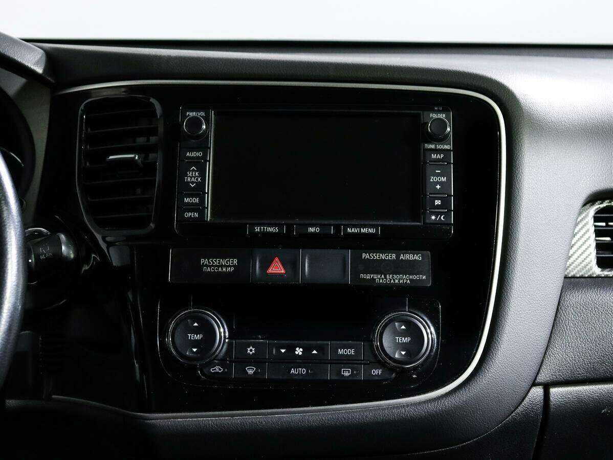 Mitsubishi Outlander, 2013 - Фото №9