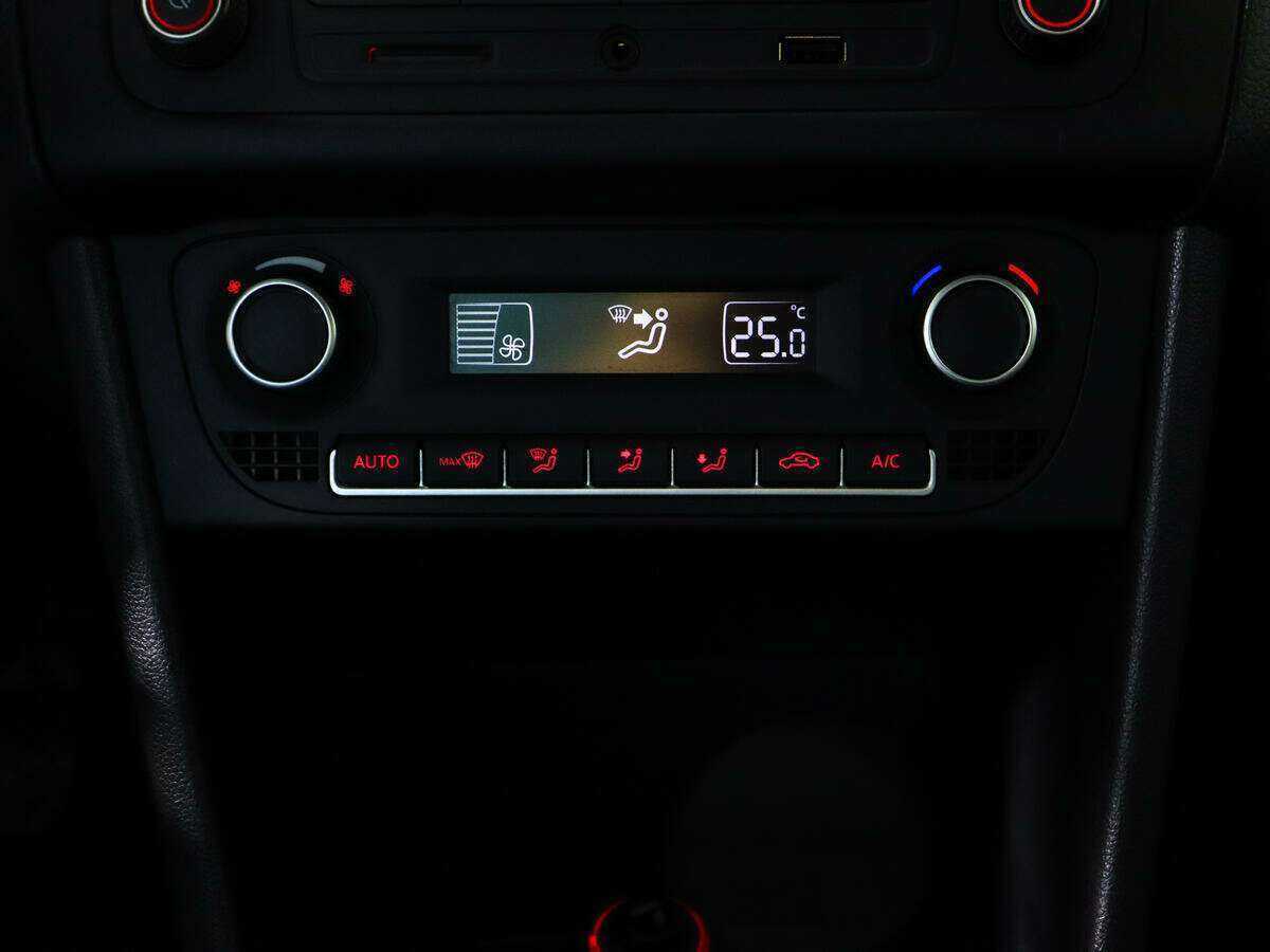 Volkswagen Polo, 2016 - Фото №12