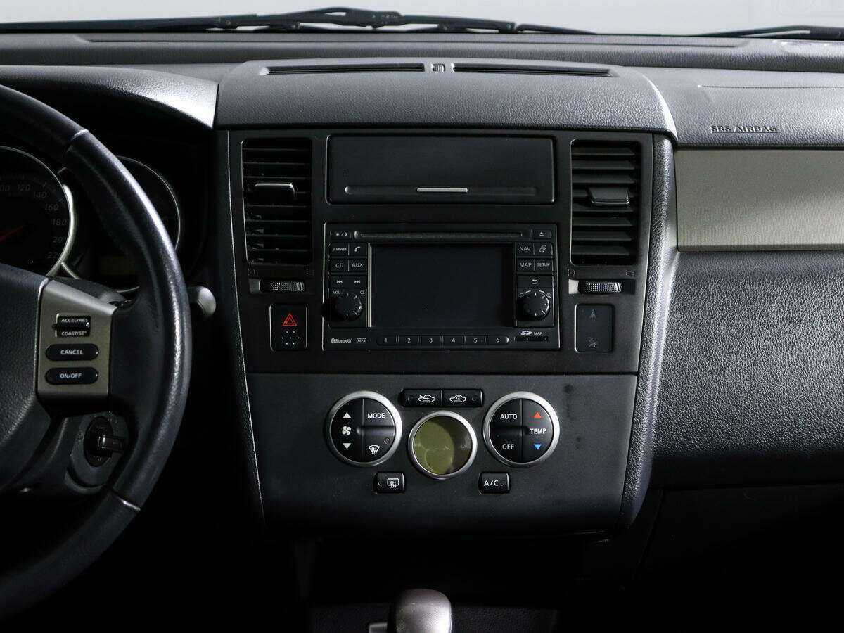 Nissan Tiida, 2012 - Фото №12