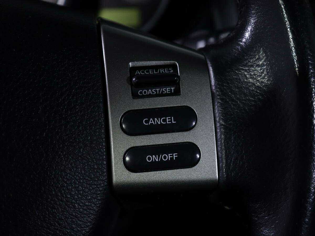 Nissan Tiida, 2012 - Фото №18