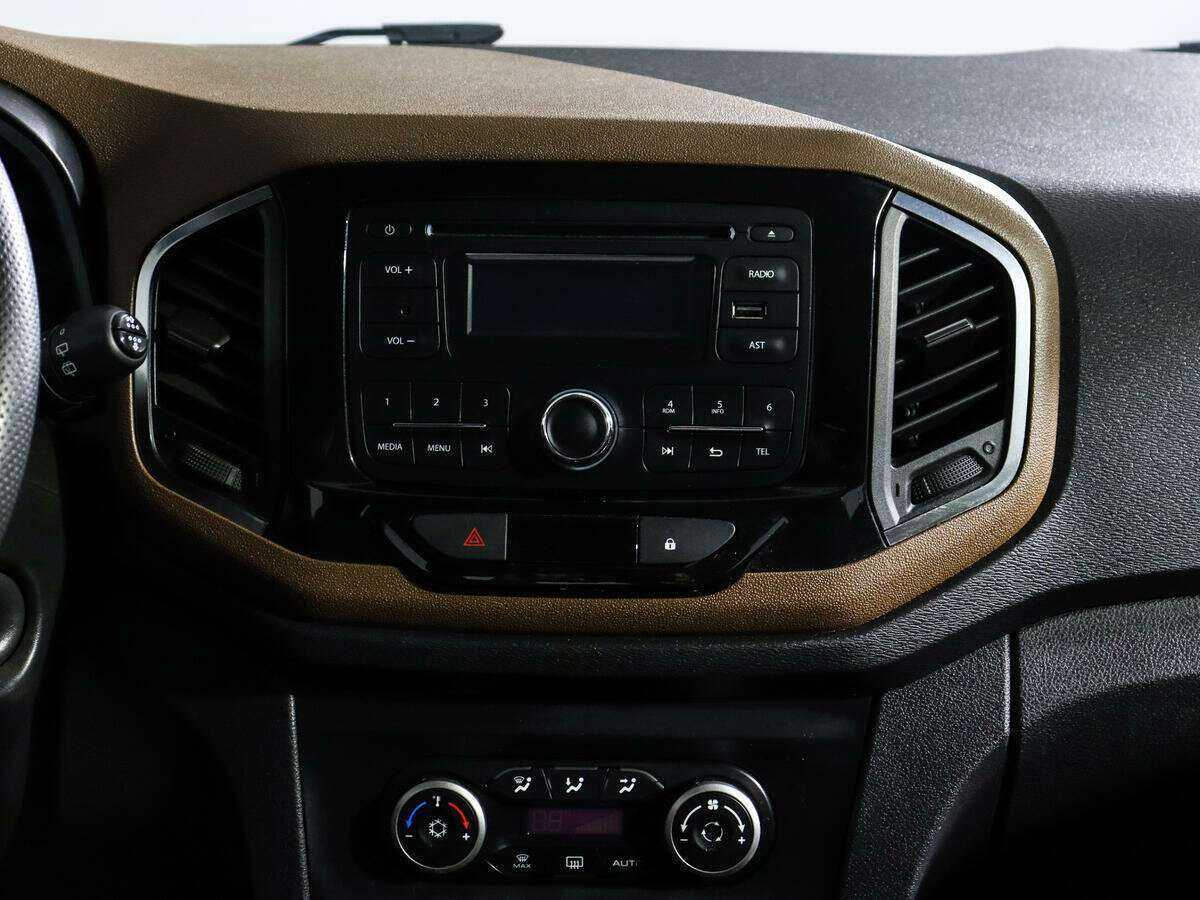 Lada (ВАЗ) XRAY, 2017 - Фото №12