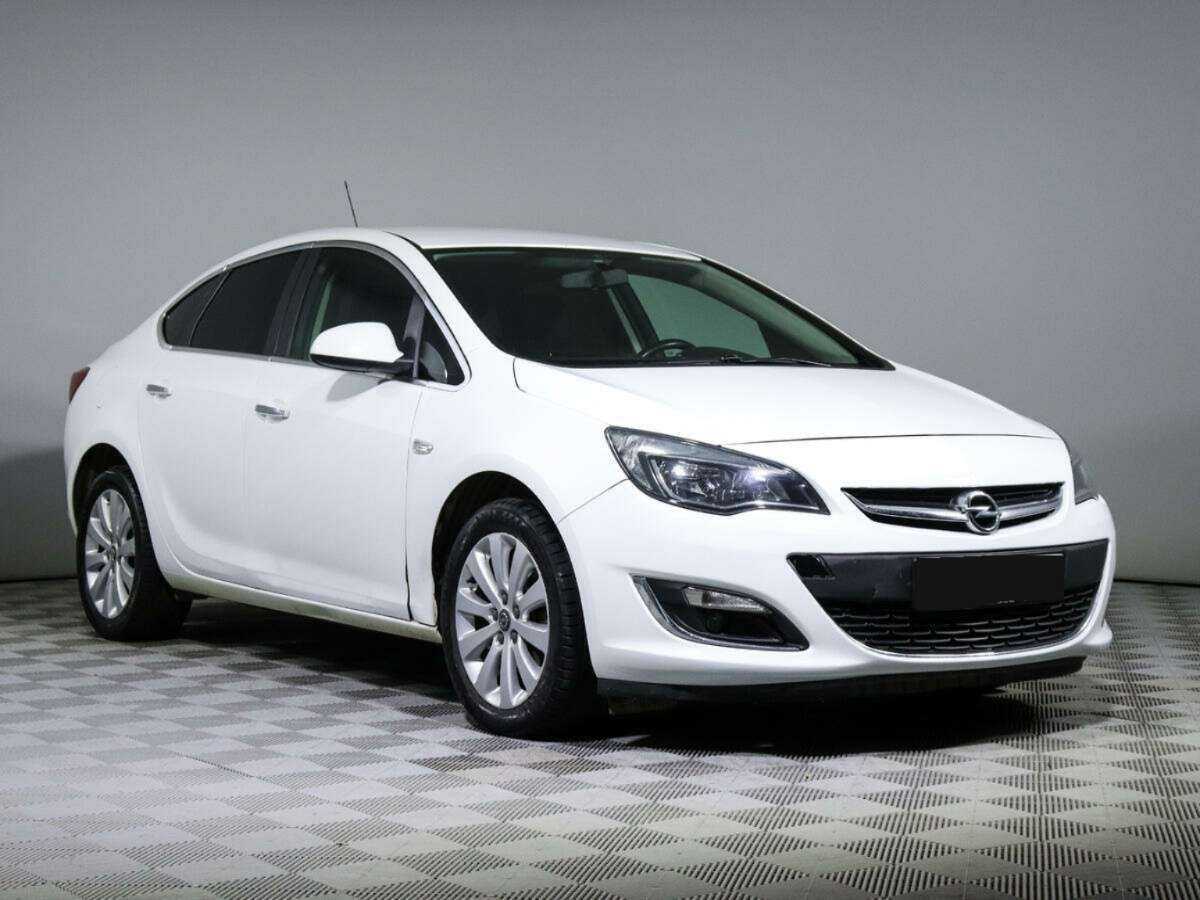 Opel Astra, 2013 - Фото №2