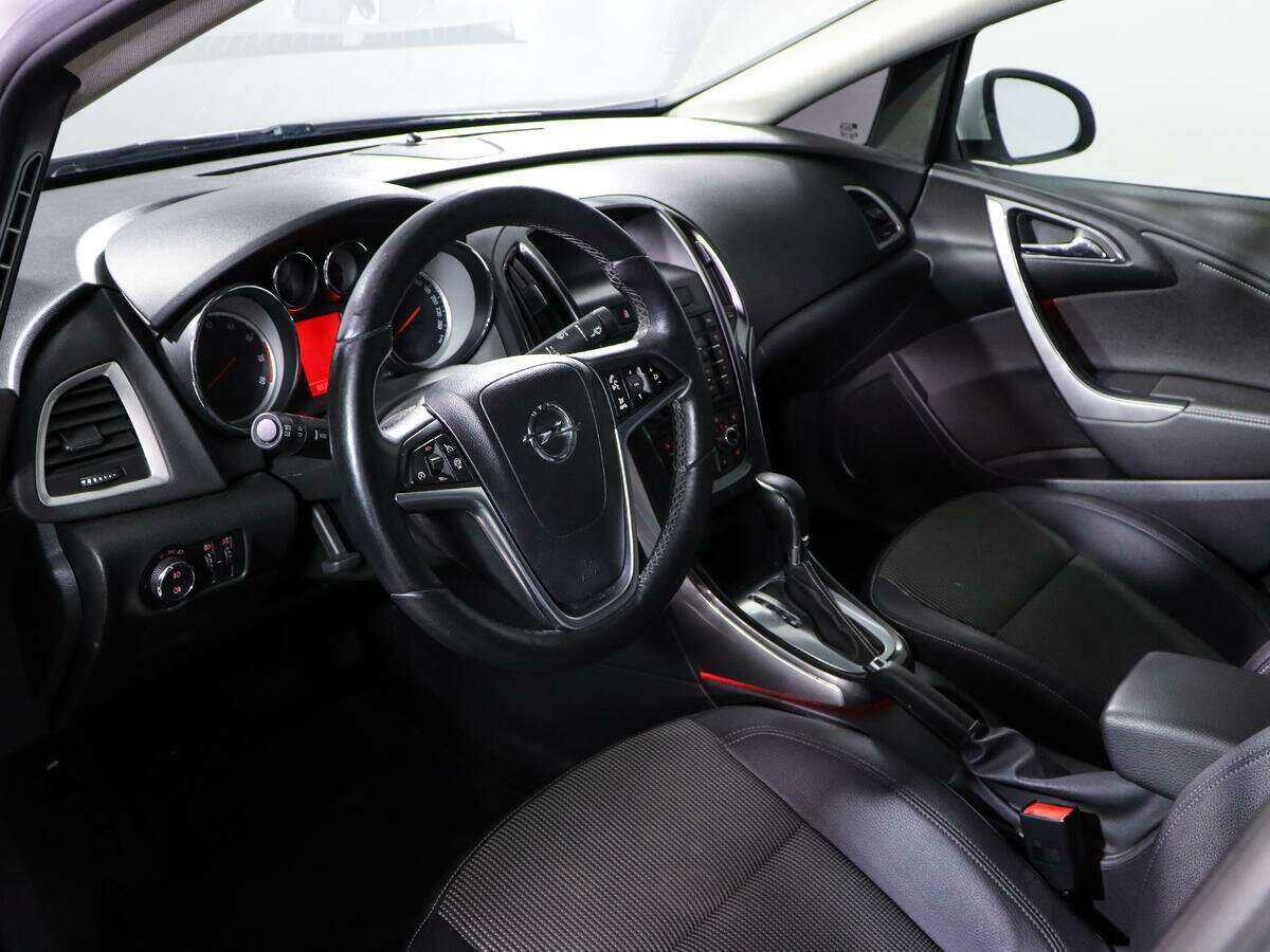 Opel Astra, 2013 - Фото №13