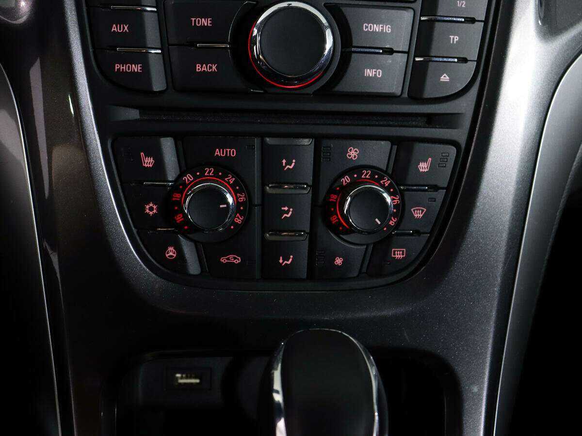 Opel Astra, 2013 - Фото №17