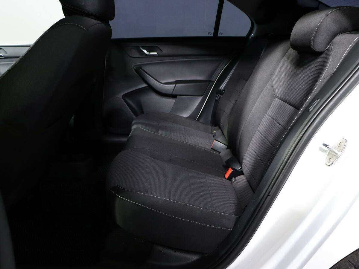 Skoda Rapid, 2014 - Фото №8