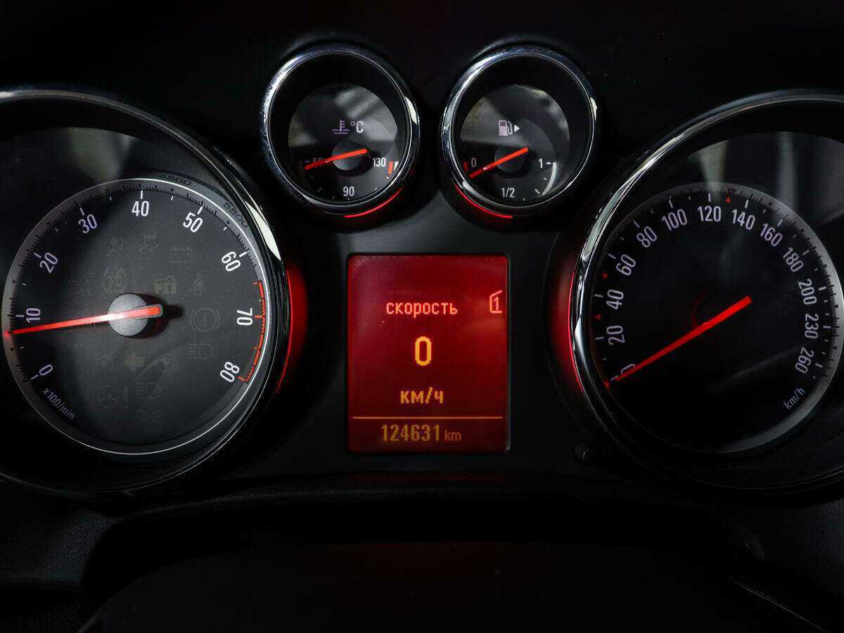 Opel Astra GTC, 2014 - Фото №10