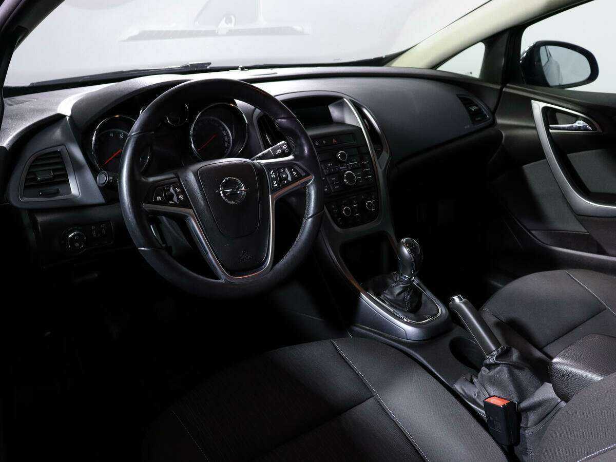 Opel Astra GTC, 2014 - Фото №13