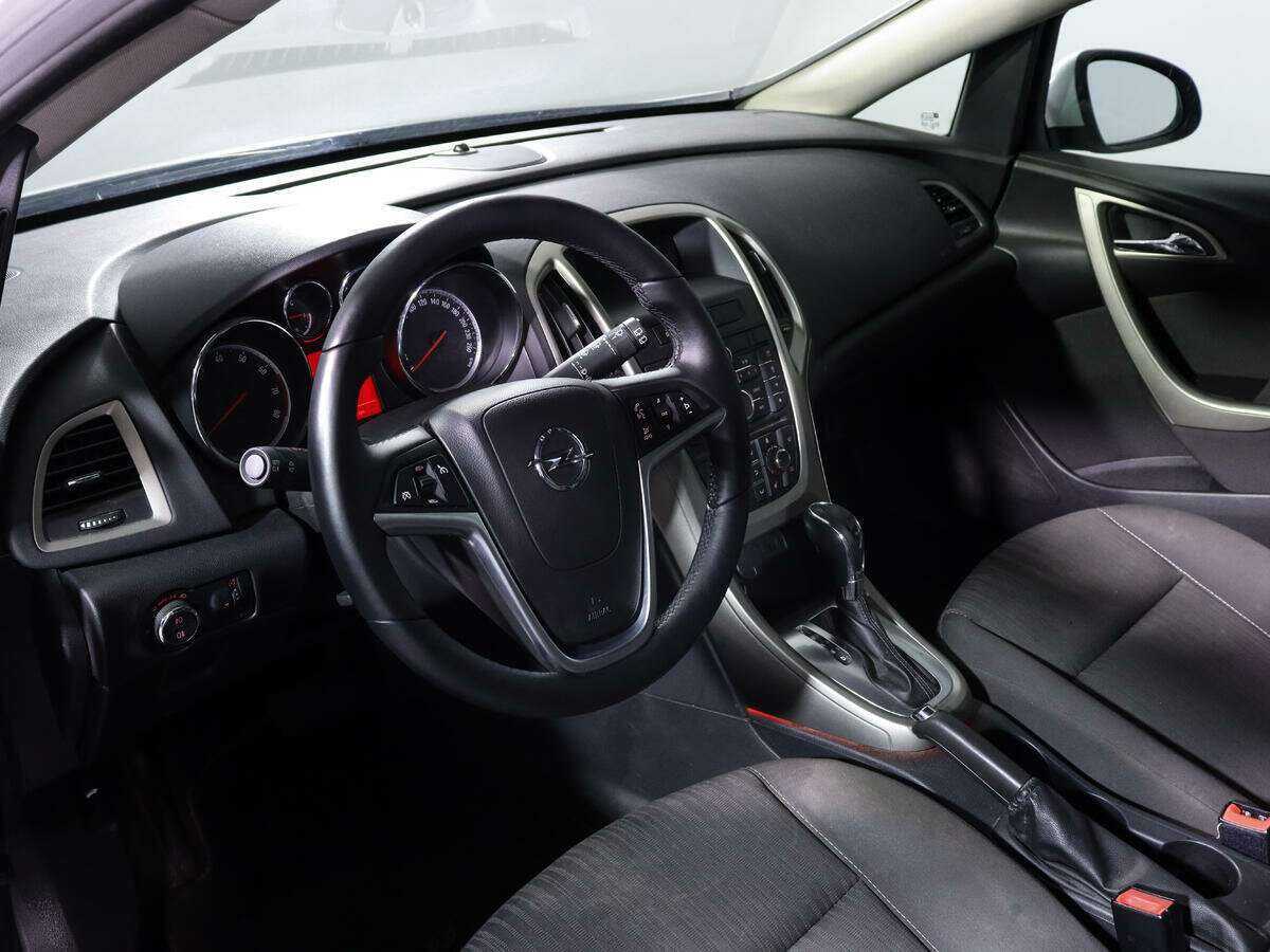 Opel Astra, 2012 - Фото №11