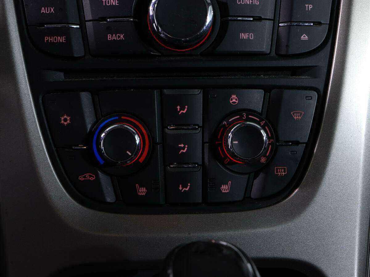 Opel Astra, 2012 - Фото №15