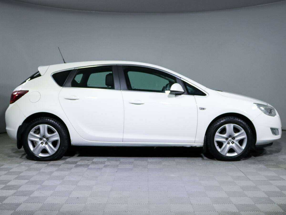 Opel Astra, 2012 - Фото №3