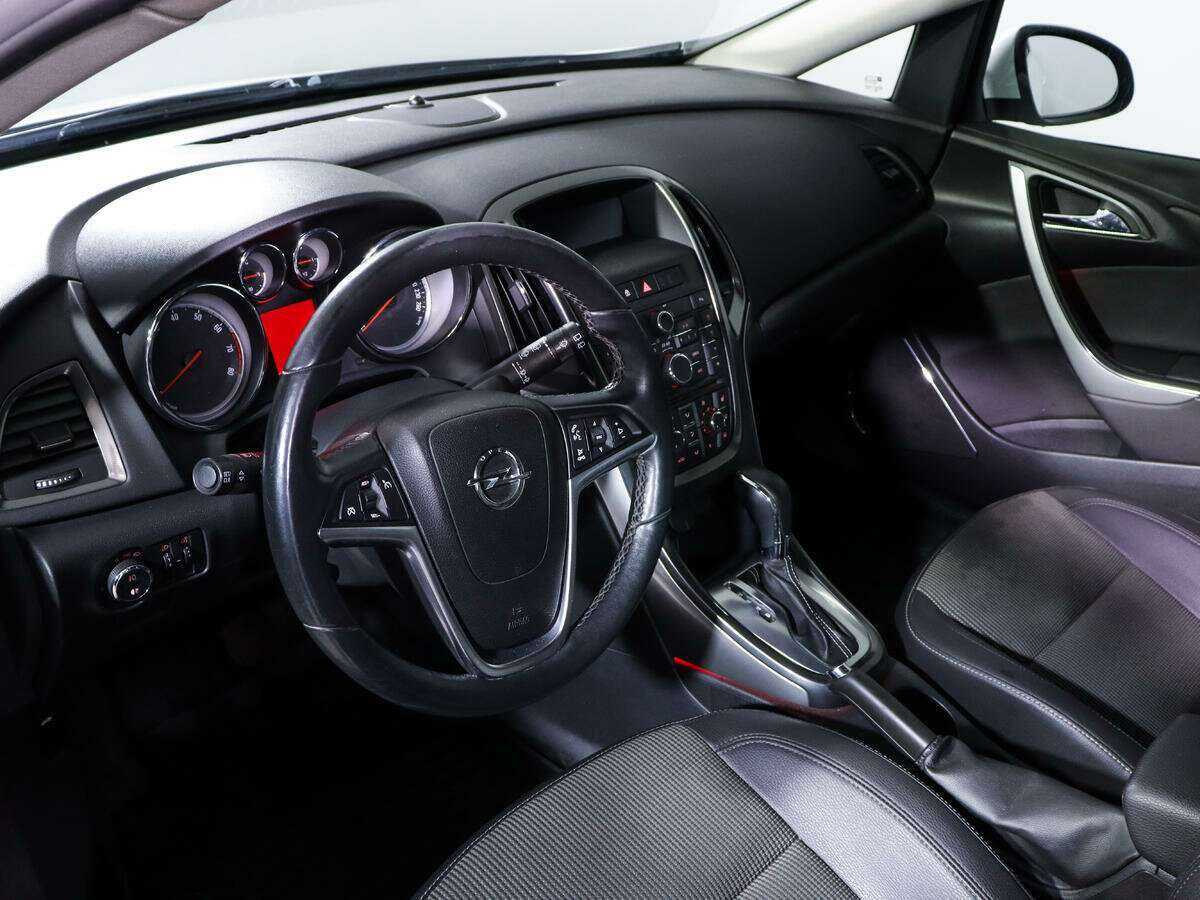 Opel Astra, 2012 - Фото №13