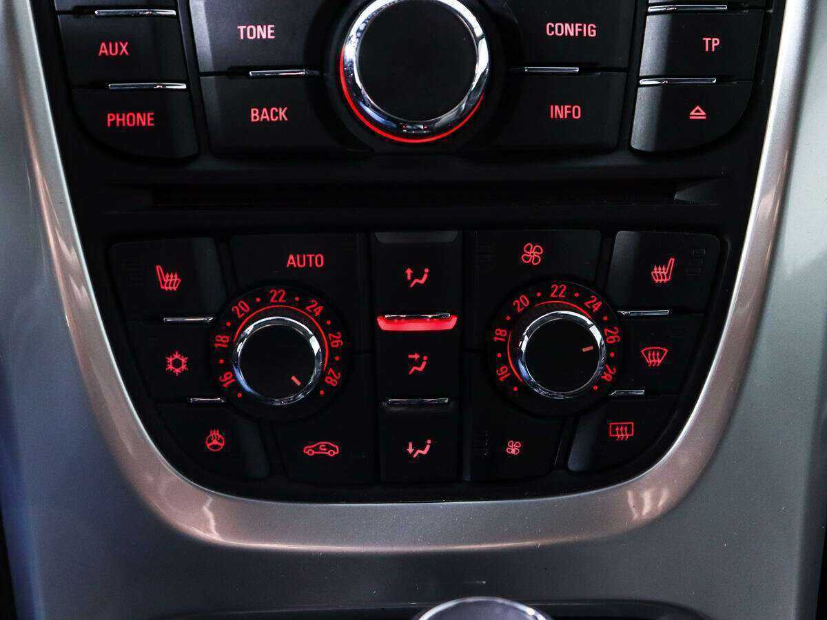 Opel Astra GTC, 2013 - Фото №14