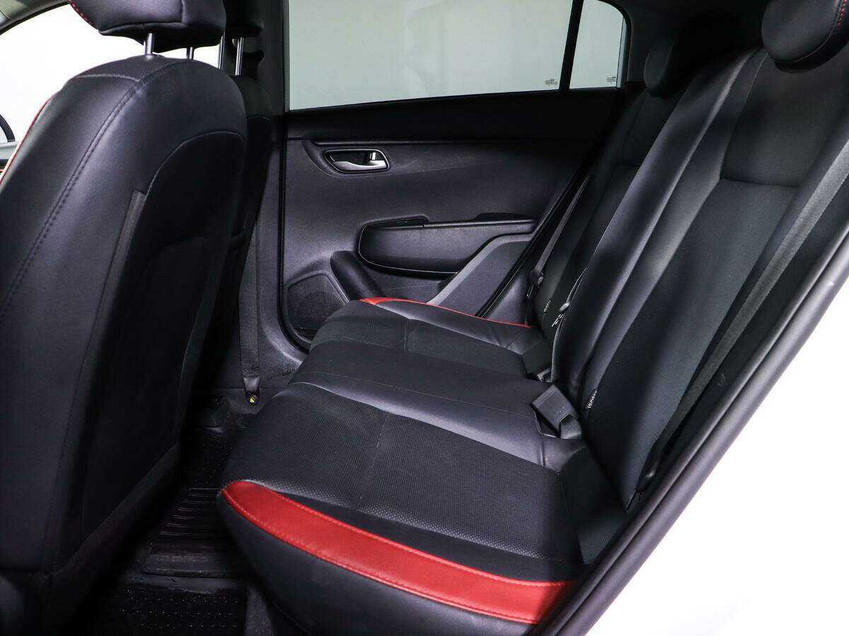 Kia Rio X-Line, 2019 - Фото №7