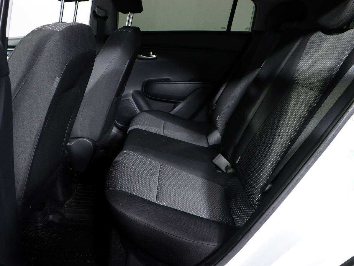 Kia Rio X-Line, 2018 - Фото №8