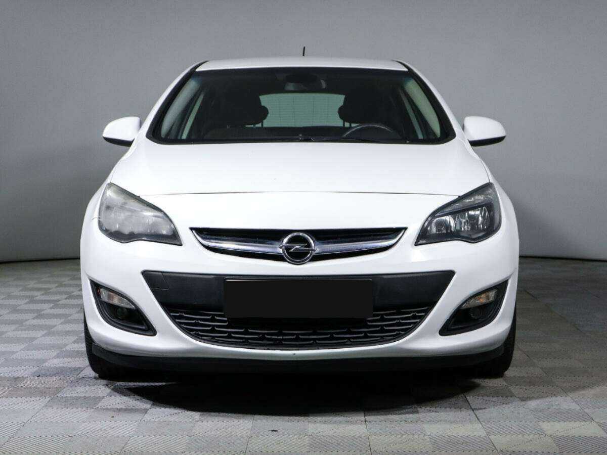 Opel Astra, 2012 - Фото №1