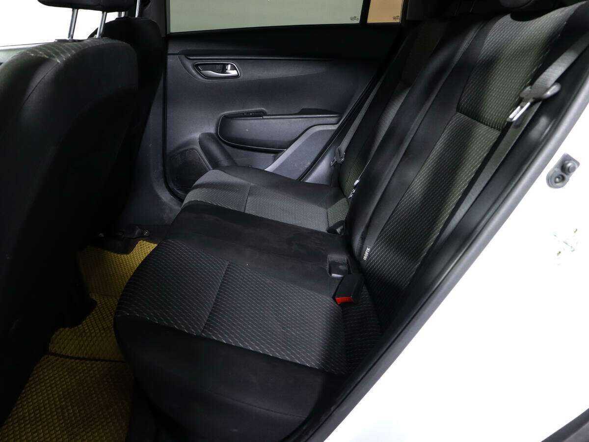 Kia Rio X-Line, 2018 - Фото №8