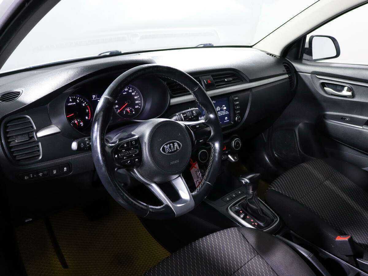 Kia Rio X-Line, 2018 - Фото №11