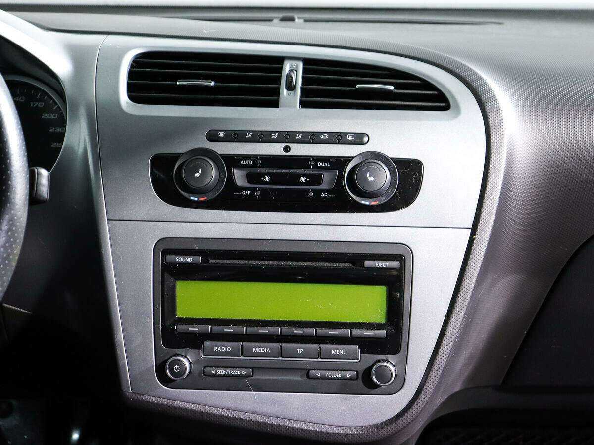 SEAT Leon, 2012 - Фото №10