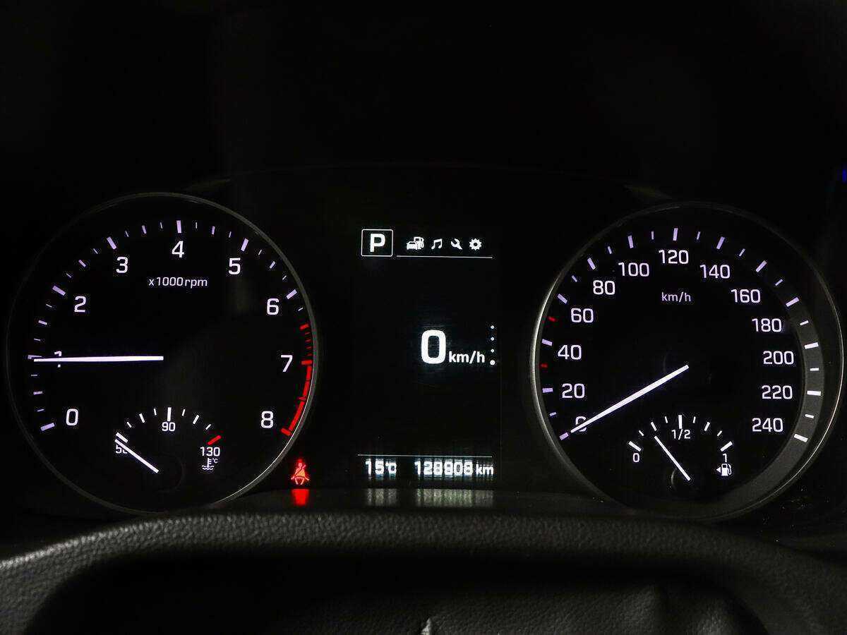 Hyundai Elantra, 2018 - Фото №10