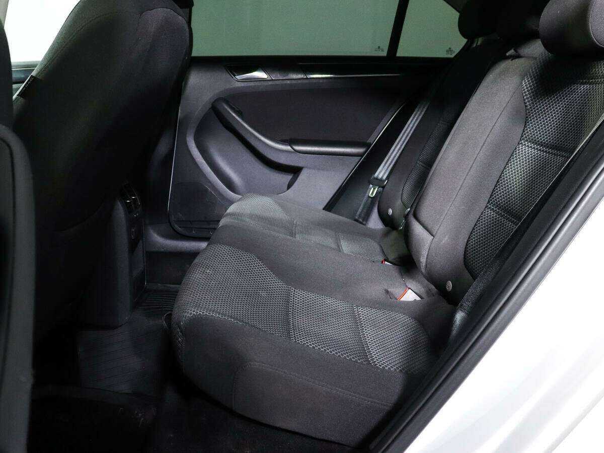 Volkswagen Jetta, 2016 - Фото №8