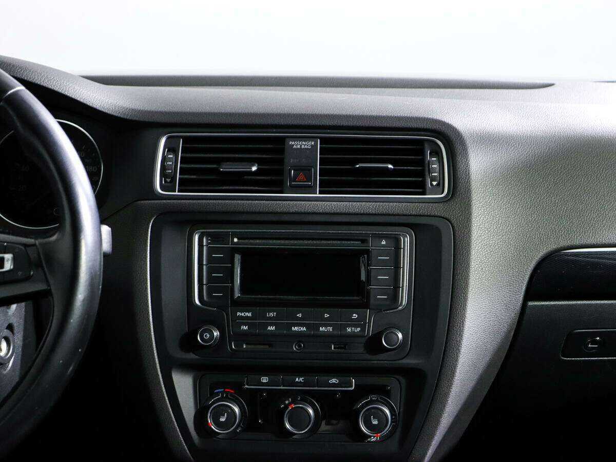 Volkswagen Jetta, 2016 - Фото №11