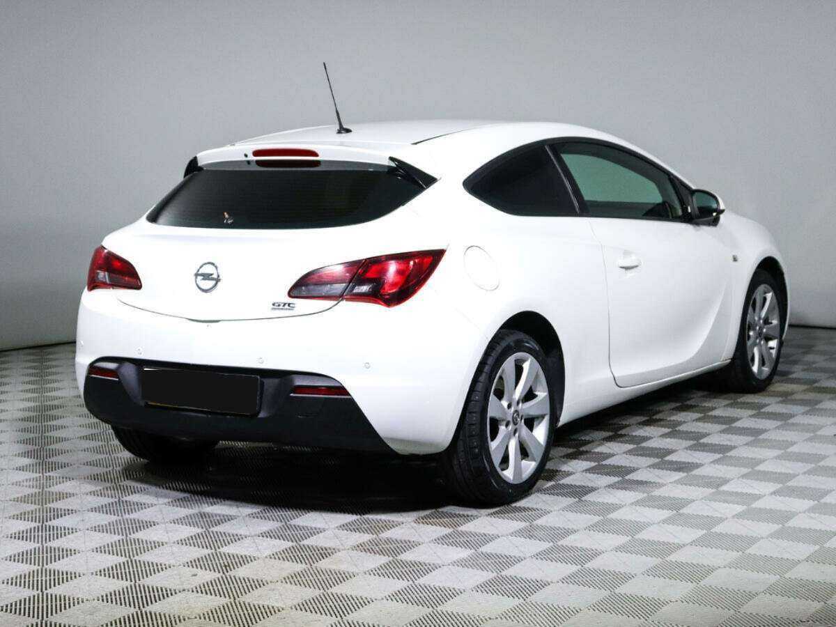 Opel Astra GTC, 2013 - Фото №4