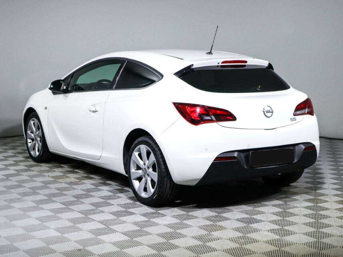 Opel Astra GTC, 2013 - Фото №6