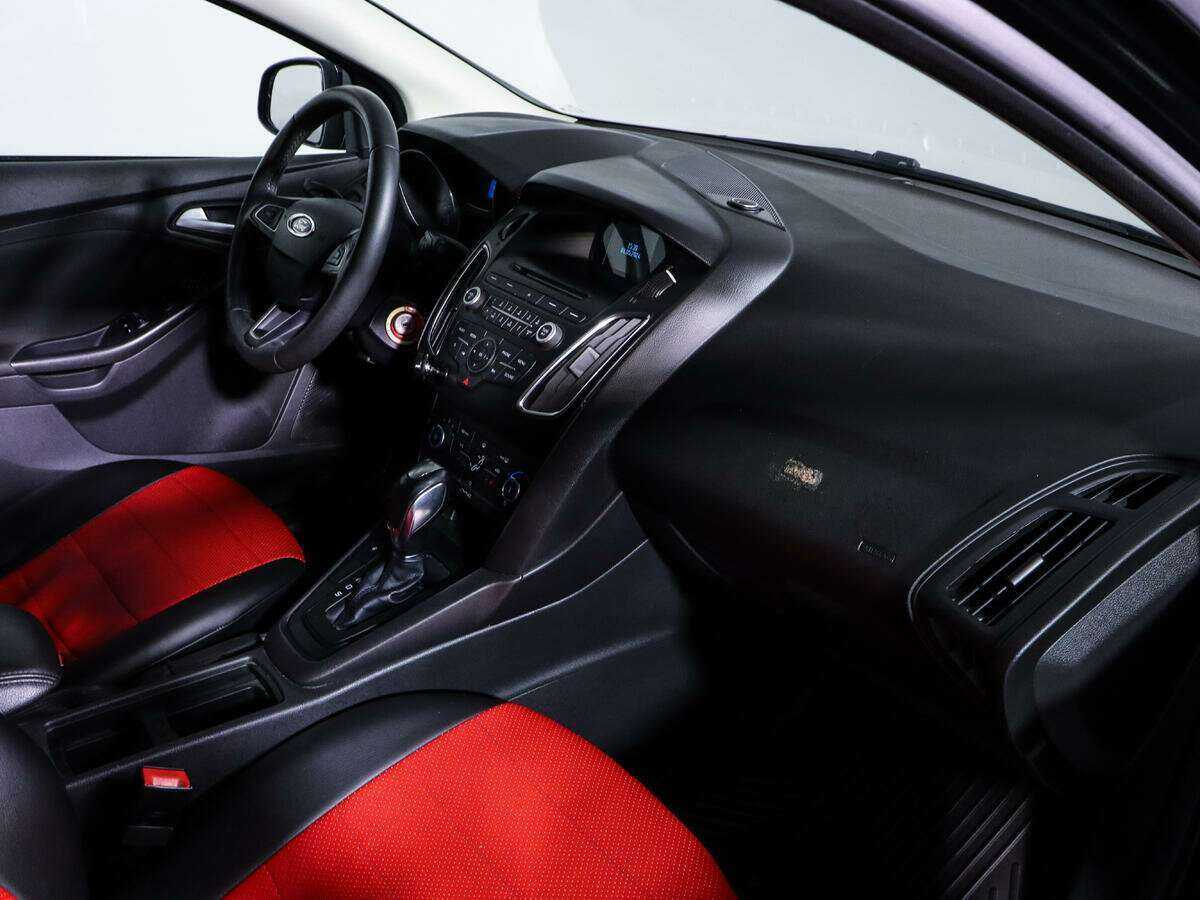 Ford Focus, 2019 - Фото №6