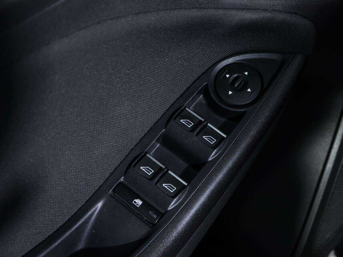 Ford Focus, 2019 - Фото №12