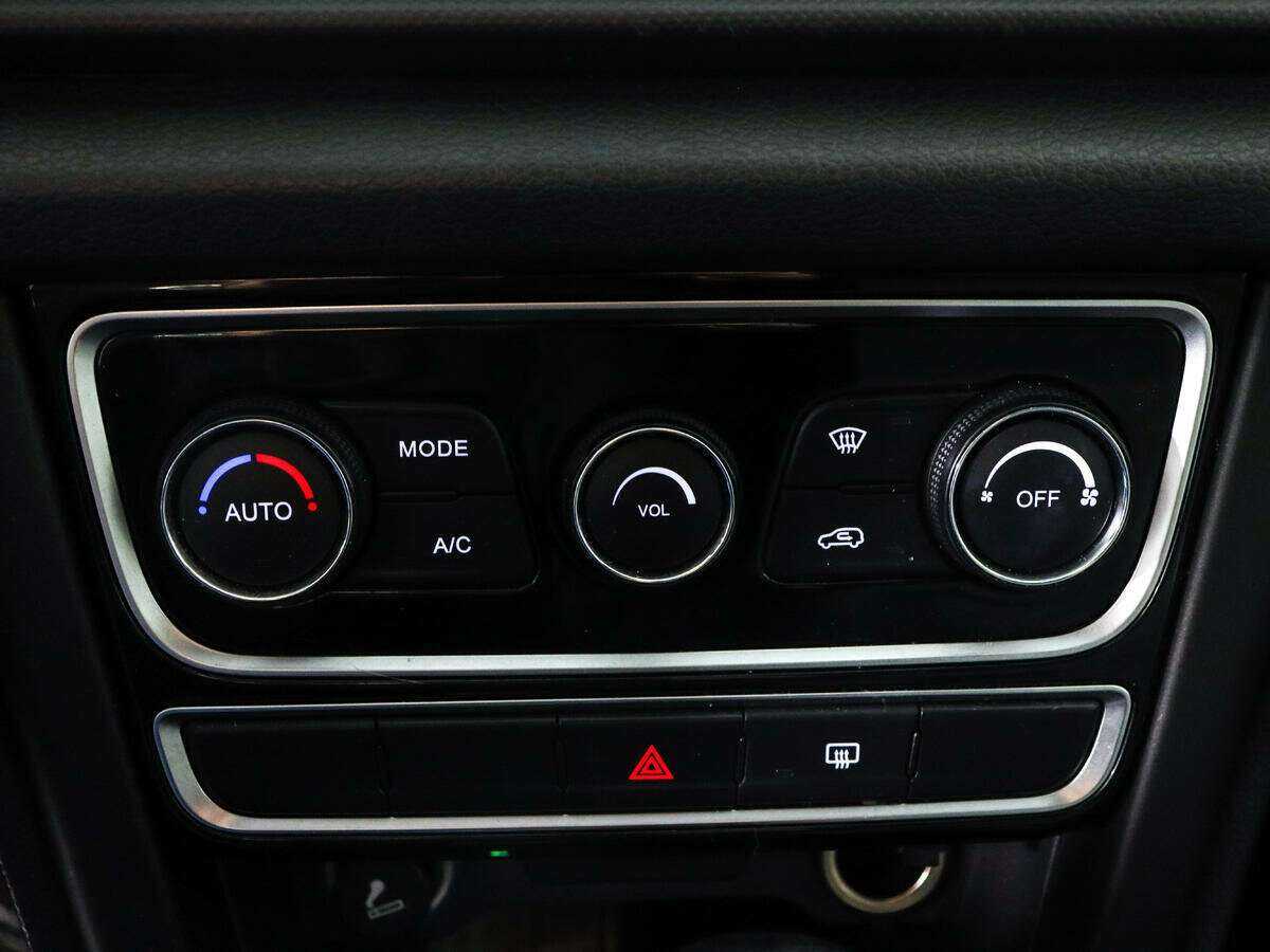 Chery Tiggo 3, 2017 - Фото №14