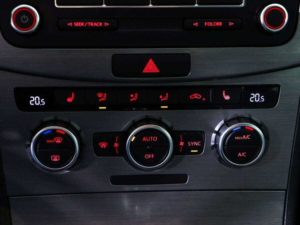 Volkswagen Passat, 2014 - Фото №12