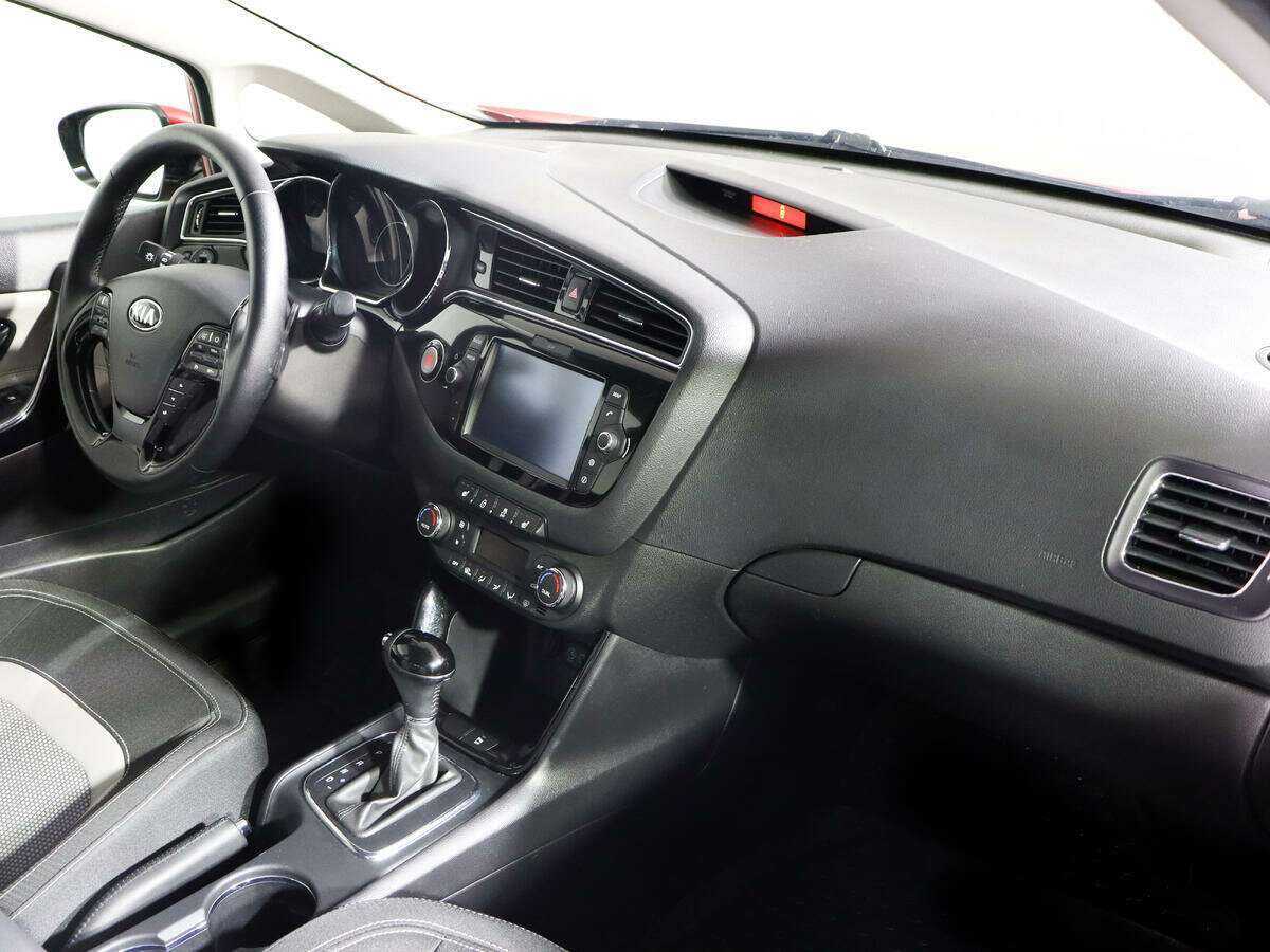 Kia Ceed, 2018 - Фото №8