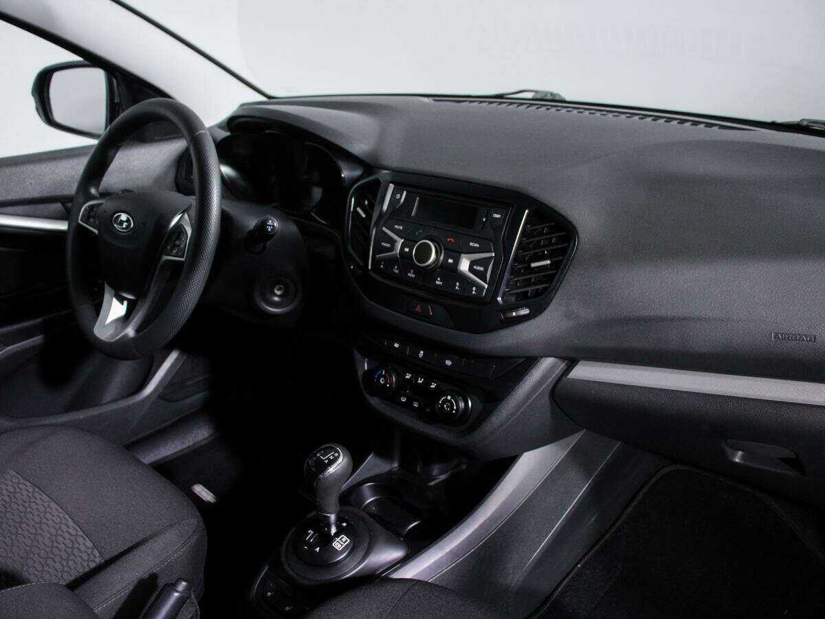 Lada (ВАЗ) Vesta SW, 2019 - Фото №5